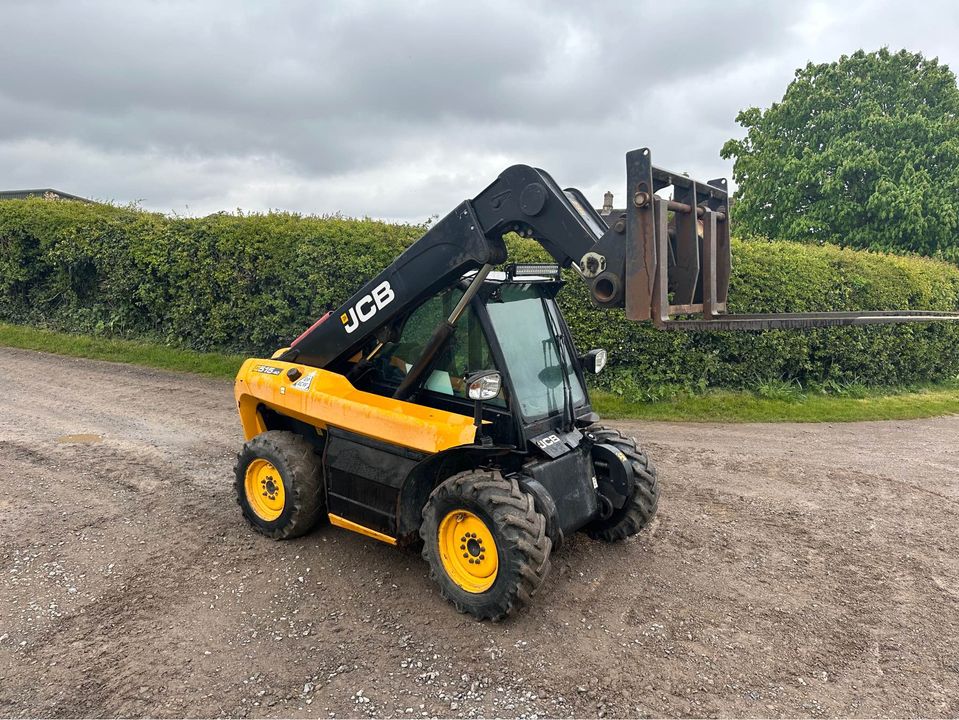 2010 JCB 515-40 telehandler - Image 3