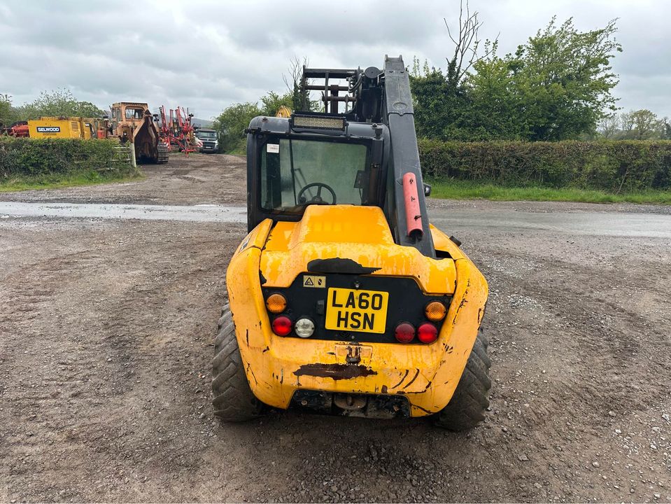 2010 JCB 515-40 telehandler - Image 4