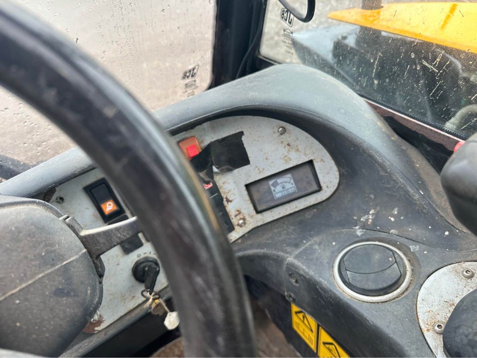 2010 JCB 515-40 telehandler - Image 6